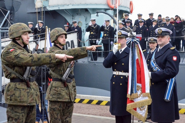 Przyjedź mamo na przysięgę!