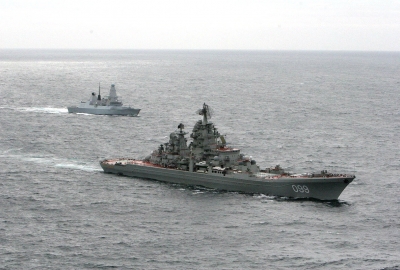 Dwa największe rosyjskie okręty płyną na Bałtyk 