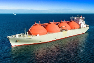 Do Świnoujścia płynie już czwarta w tym roku dostawa LNG typu spot