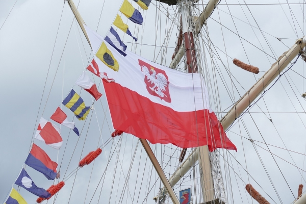 35 lat pod biało-czerwoną banderą