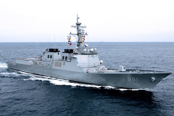 Korea Płd.: Manewry marynarki wojennej z użyciem ostrej amunicji