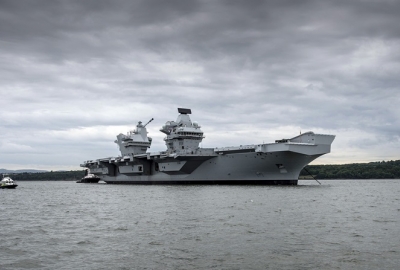 Chiński dziennik: W. Brytania kompromituje się chcąc wysłać lotniskowce