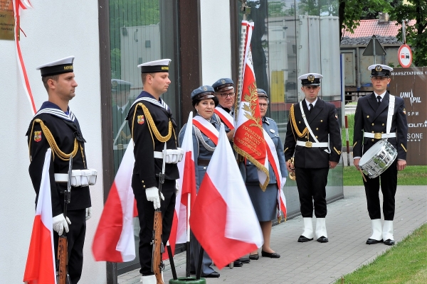 Tablica pamiątkowa pilota gdyńskiego portu kpt. Władysława Grabowskiego