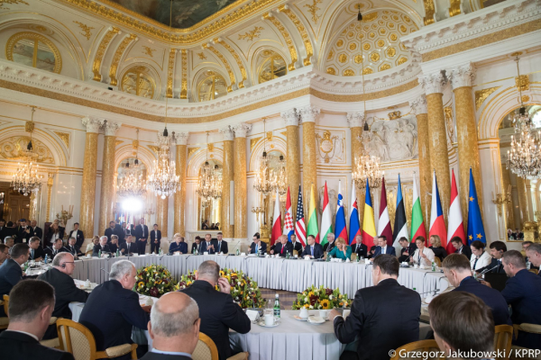 Deklaracja szczytu Trójmorza: nasza współpraca przyczyni się do rozwoju całej UE