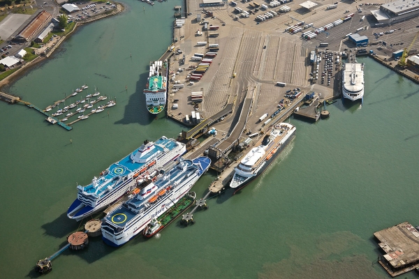 Polak zginął podczas pracy w terminalu w Portsmouth