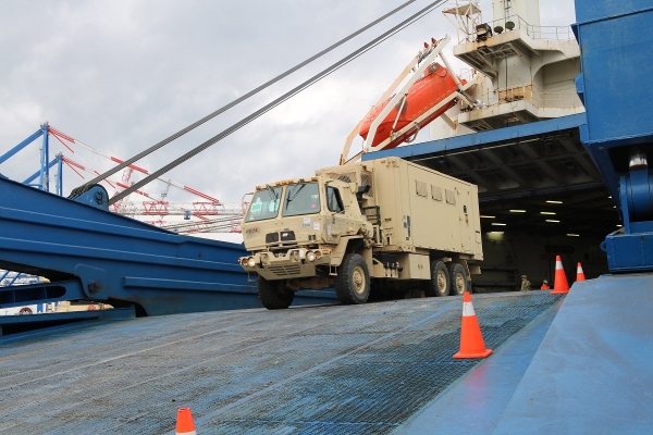 Do gdańskiego portu przypłynął amerykański sprzęt wojskowy