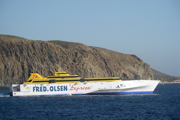 Fred. Olsen Express zamawia dwa nowoczesne promy