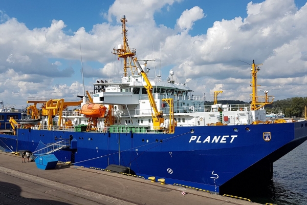 FGS Planet zawinął do Gdyni [VIDEO]