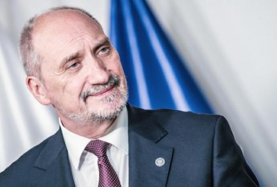 Macierewicz: przed MON kolejne wyzwania, m.in. modernizacja polskiej arm...