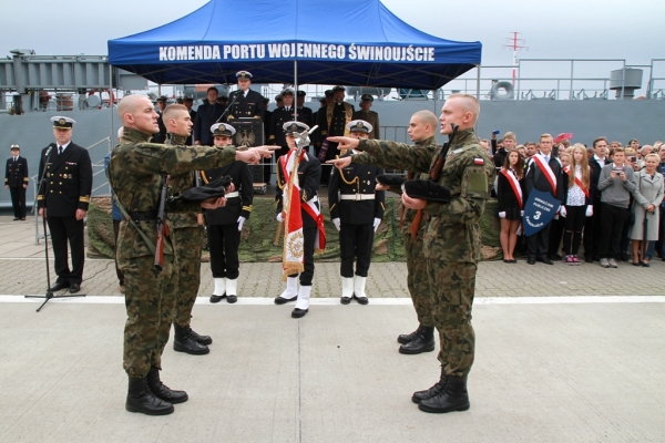 Uroczysta przysięga wojskowa w 8. Flotylli Obrony Wybrzeża