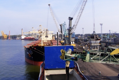 Przeładunek siarki w Świnoujściu. ZMPSiŚ zabiera głos 