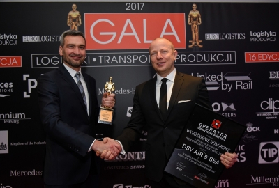 Filip Czerwiński - DSV Road i Arkadiusz Mirek - DSV Air&Sea (Fot.: mat. pras.) DSV z Brązowym Godłem i wyróżnieniem w badaniu Operator Logistyczny Roku