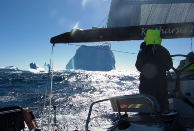 Katharsis II: Wyzwania żeglugi wzdłuż wschodniej Antarktydy