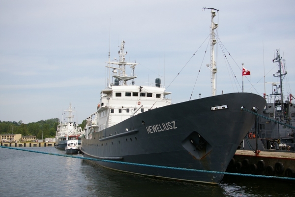 ORP Heweliusz z nową echosondą 