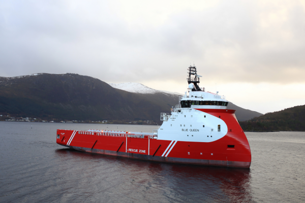 PSV z kadłubem z Polski w sześcioletnim czarterze armatora Wagenborg Offshore