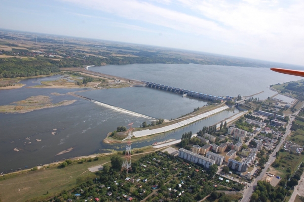 Resort żeglugi chciałby w '18 zakończyć prace nad finansowaniem stopnia wodnego na Wiśl...