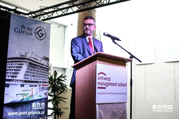 Port Gdynia Symbolem Sukcesu Ekonomicznego Niepodległej