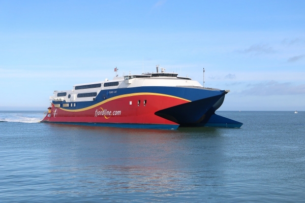 Najszybszy prom pływający do Norwegii rozpoczyna sezon