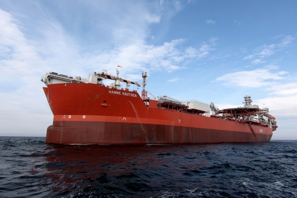 Zbiornikowiec przebudowany w Remontowej SA na statek typu FSO w drodze do Norwegii