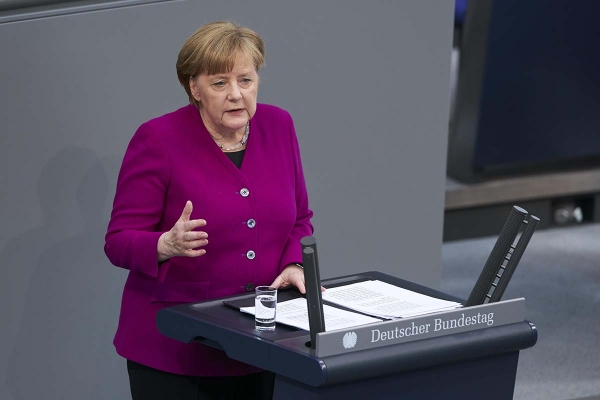 Merkel chce rozmawiać z Putinem o gazociągu Nord Stream 2