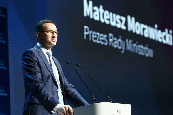 Morawiecki: terminal DCT Gdańsk staje się największym terminalem kontenerowym na Bałtyk...