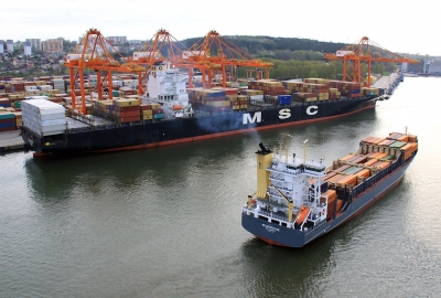 MSC Paris już w Gdyni. To jeden z największych kontenerowców odwiedzając...