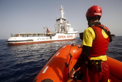 Hiszpania: Statek z 87 migrantami zawinął do portu Algeciras