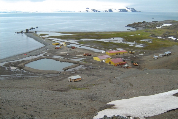 Blisko 88 mln zł z MNiSW dla Polskiej Stacji Antarktycznej im. H. Arctowskiego