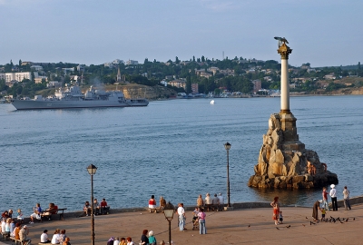 Rosyjski okręt z pociskami Kalibr przybył do bazy w Sewastopolu