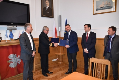 Falochrony w Porcie Północnym w Gdańsku przejdą remont. Podpisano umowy...