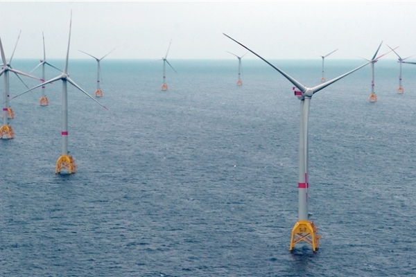 Największa farma wiatrowa na Bałtyku zaczyna pracę