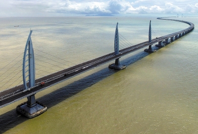 Chiny: Prezydent Xi Jinping otworzył najdłuższy most na świecie