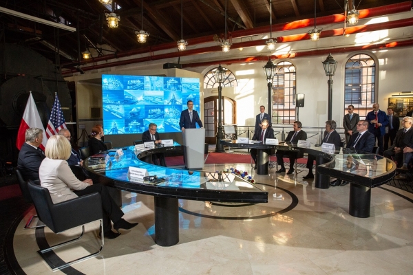 Prezes PGNiG: amerykańskie LNG o 