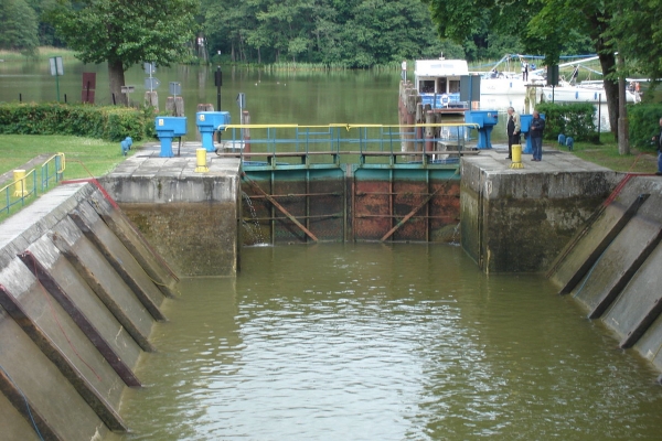 Podpisano umowę na budowę śluzy Guzianka II