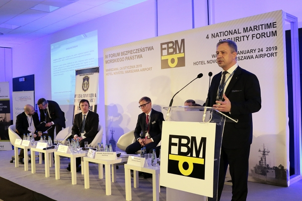 Uczestnicy forum morskiego: Marynarka Wojenna konieczna do zapewnienia bezpieczeństwa