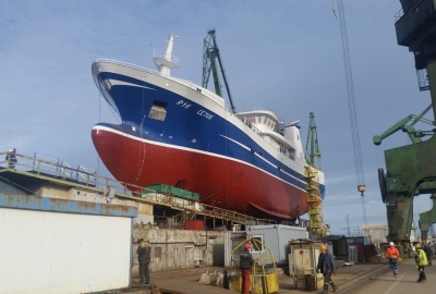 W stoczni Nauta zwodowano częściowo wyposażony trawler 