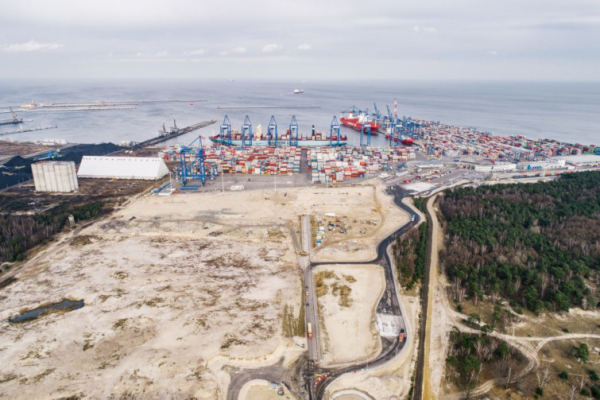 Trwa rozbudowa terminalu kontenerowego DCT Gdańsk