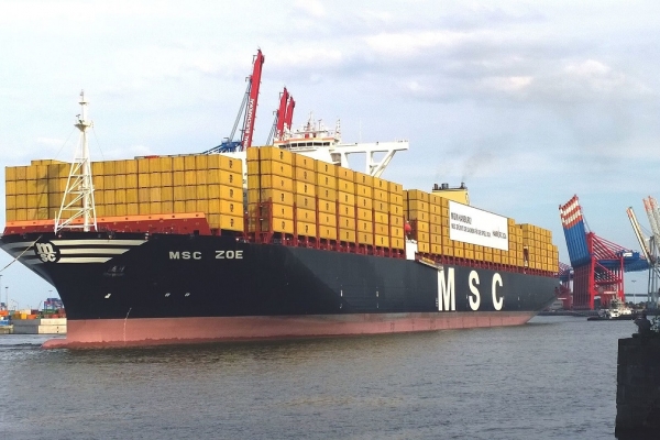 Kontenerowiec MSC Zoe w sztormie zgubił ponad 200 kontenerów