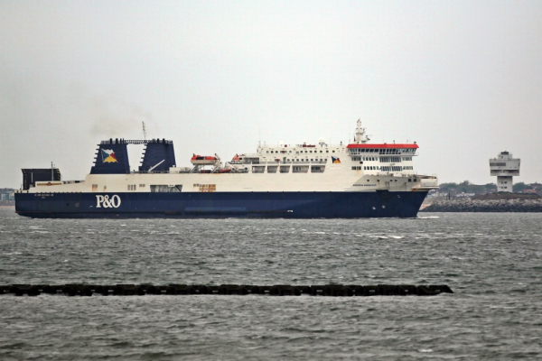 P&O Ferries sprzedaje jeden ze swoich promów