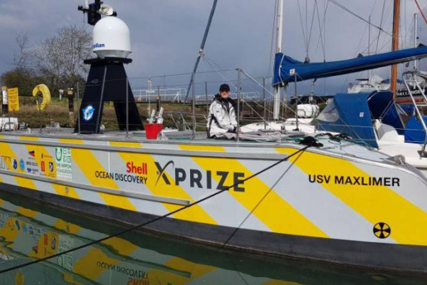 Pierwsze bezzałogowe przejście jednostki nawodnej przez kanał La Manche