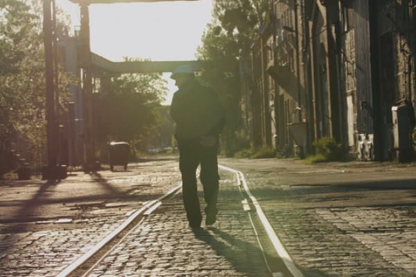 Stoczniowcy. Ludzie z tła - Powstaje film dokumentalny o byłych pracownikach Stoczni Gd...