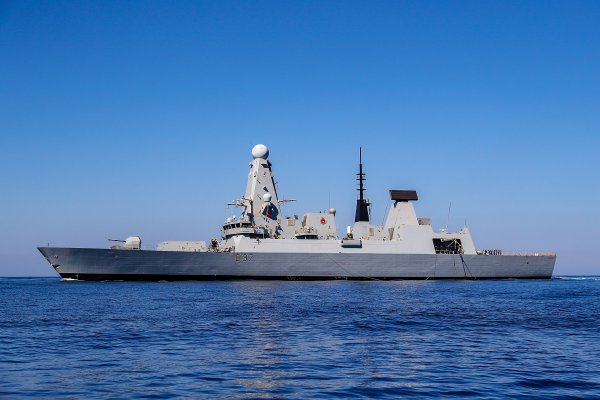 Wielka Brytania: Ministerstwo obrony chce wysłać kolejny okręt do Zatoki Perskiej