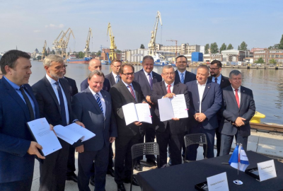 Podpisano umowy na poprawę kolejowego dostępu do portów w Szczecinie i Ś...