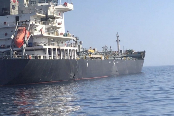 Wojsko ma wideo pokazujące, jak siły Iranu usuwają niewybuch z jednego z tankowców