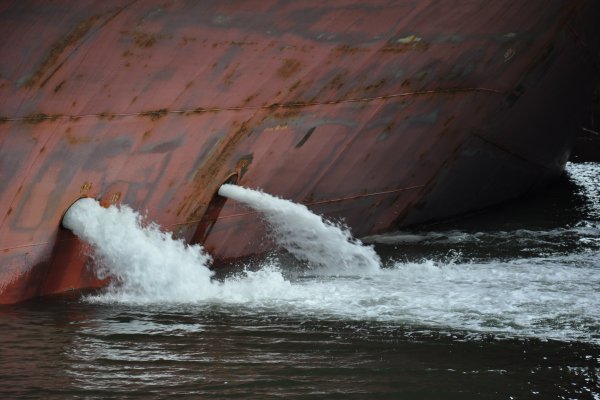Prezydent podpisał nowelę o zapobieganiu zanieczyszczania morza przez statki
