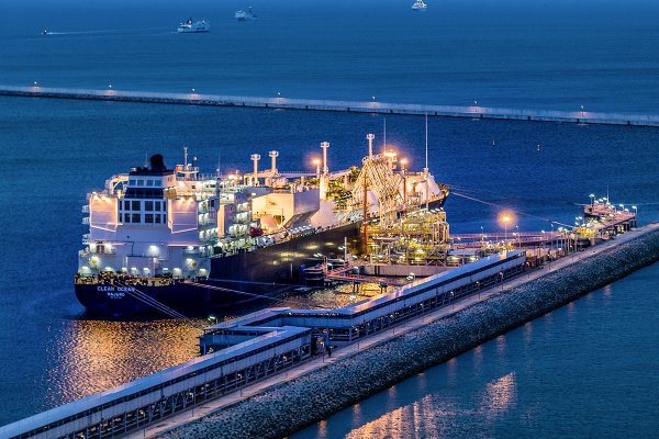 Wiceprezes PGNiG: Europa szykuje się na kryzys gazowy