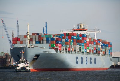 Pożar na statku należącym do COSCO Shipping