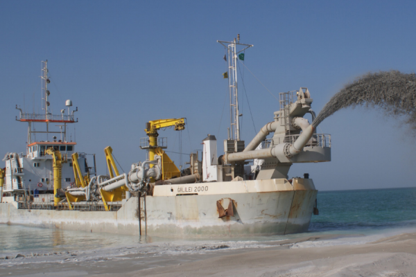 Atak na pogłębiarkę