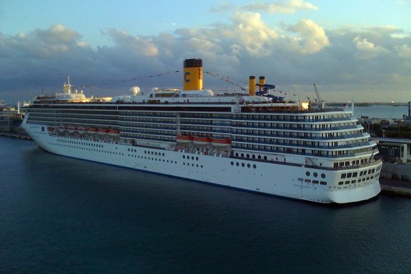 Około 60 nowych przypadków zakażenia koronawirusem na włoskim wycieczkowcu