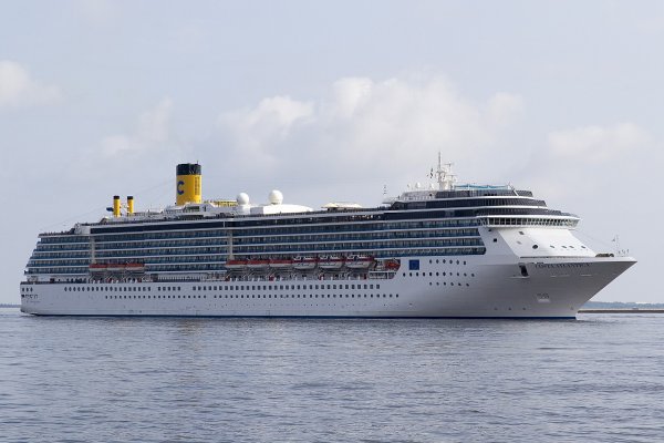 Potwierdzono 57 kolejnych zakażeń na włoskim wycieczkowcu Costa Atlantica